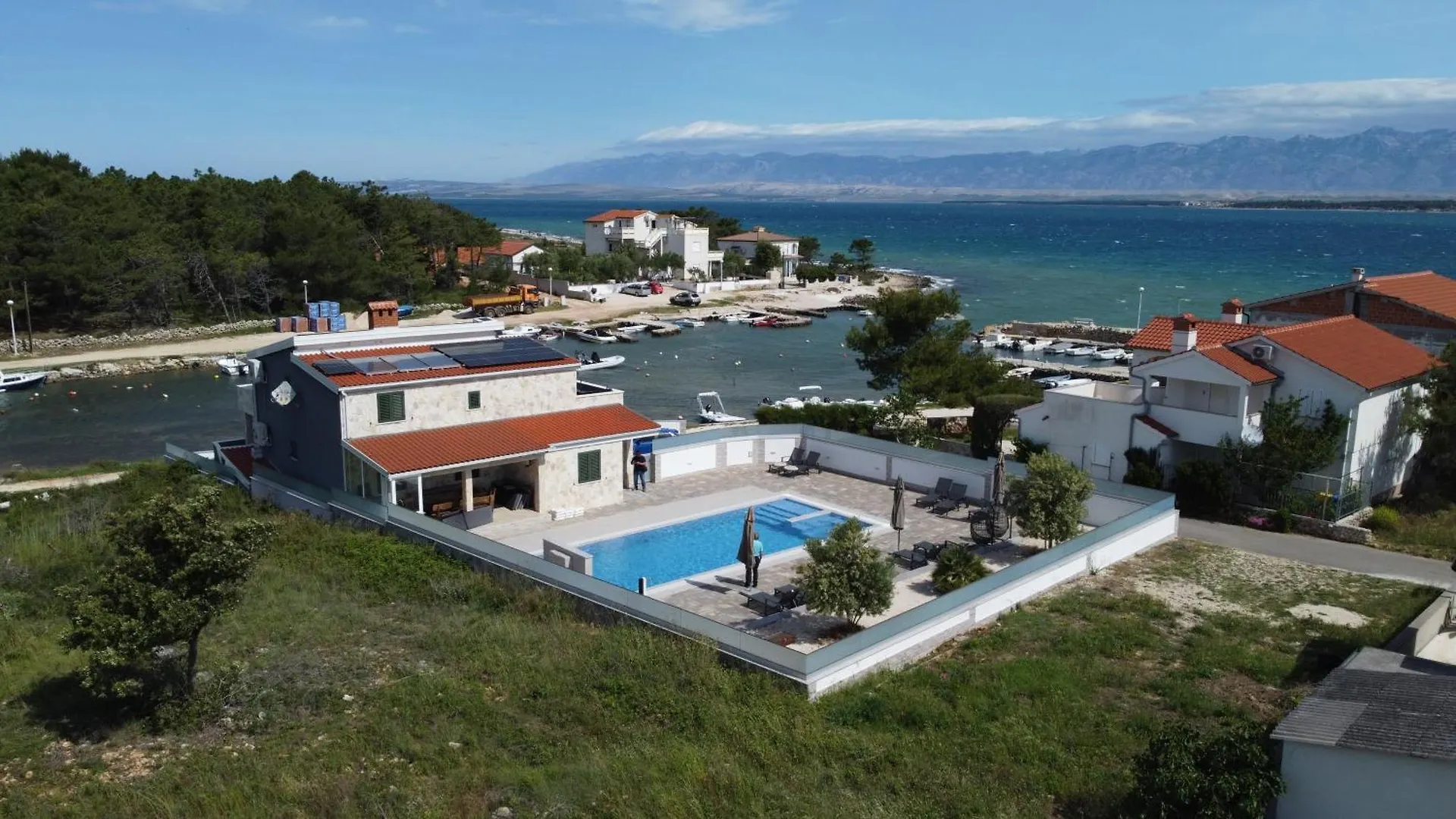 Apartments Sana Vir Kroatien